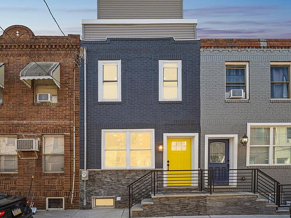 3rd image of 2034 S Darien St