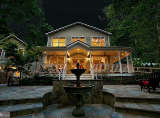 8604 Mount Zephyr Dr, Alexandria, VA 22309