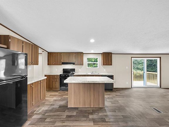 5th image of 2919 High Shoals Rd