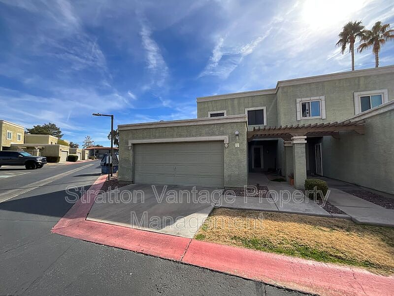 1st image of 815 E Grovers Ave Unit 32
