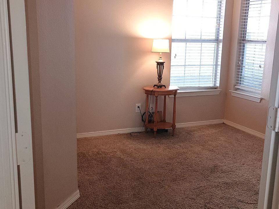 2nd image of 1300 Pagewynne Dr