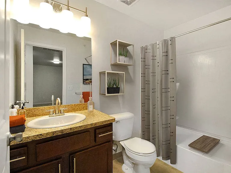 Stonehaven Apartments — Photo 29