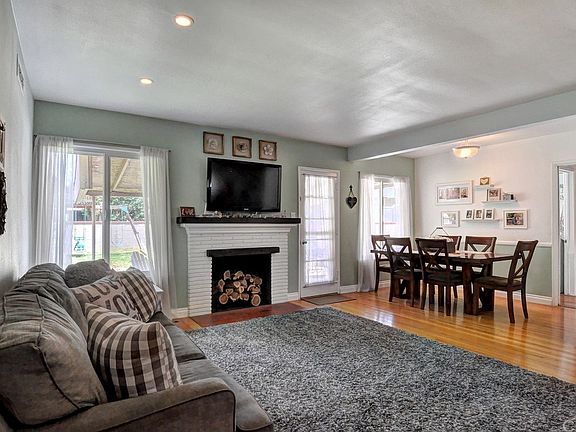 5th image of 15133 La Forge St