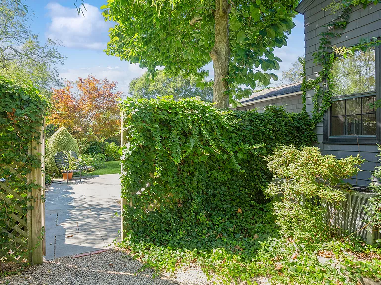7 Glover St — Photo 26