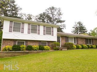 165 Rosewood Dr, Fayetteville, GA 30214