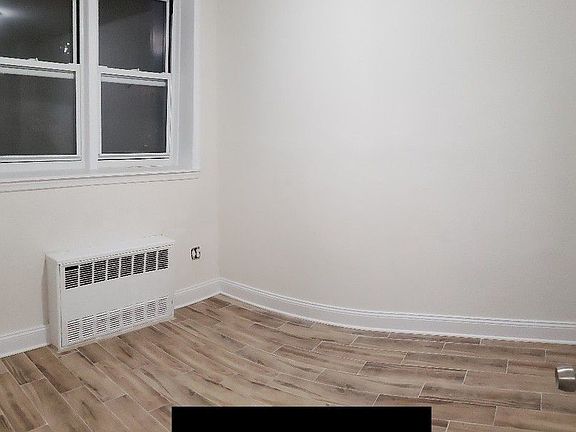 4th image of 2355 E 12th St APT L1