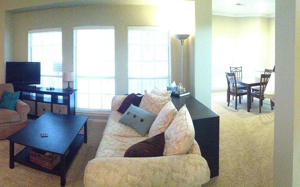 living room, dining room, kitchen