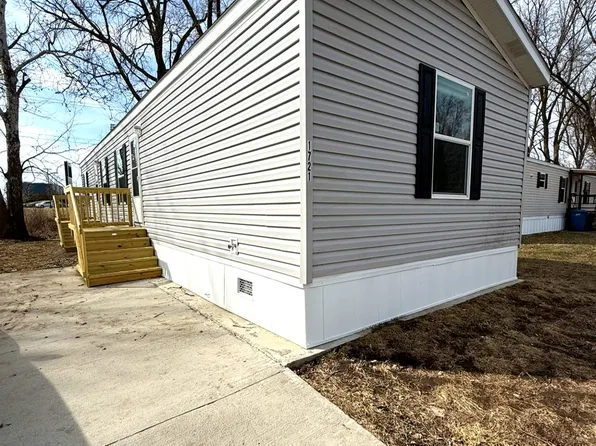 1721 B St, Normal, IL 61761