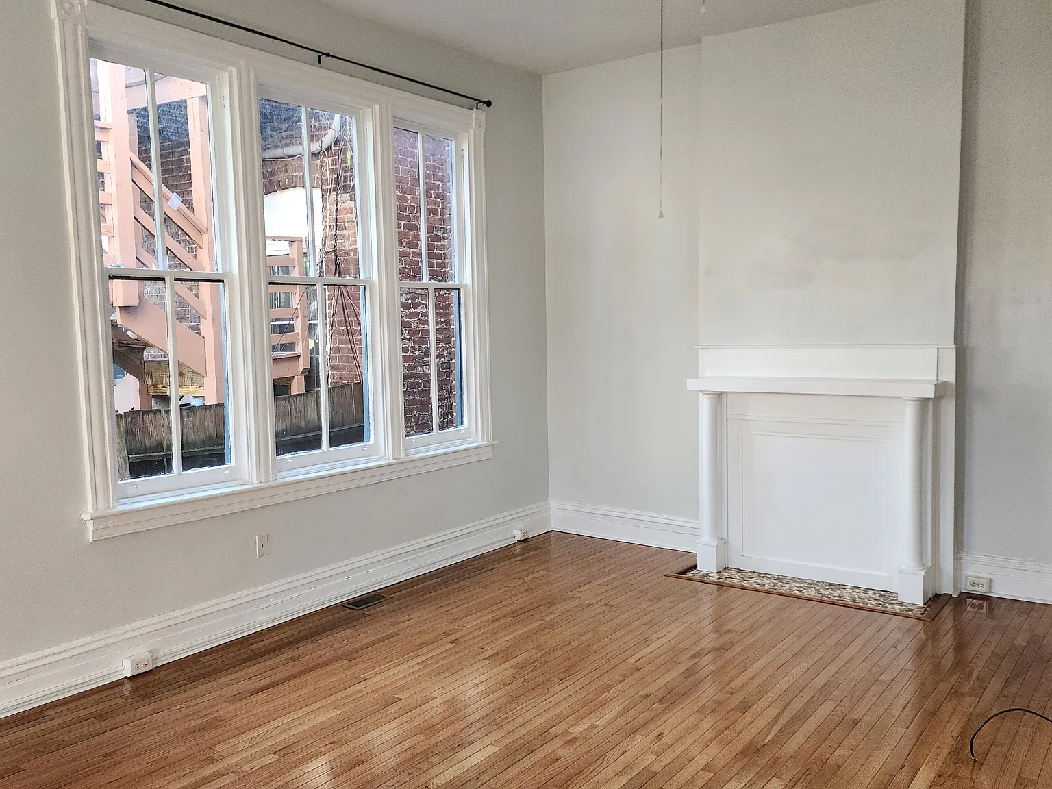 2 bed, 1000 sqft, $1,800 — Photo 4