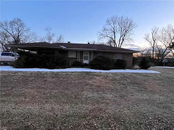 408 NE 5th St, Atkins, AR 72823