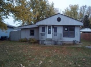 579 Marquette Rd, Machesney Park, IL 61115