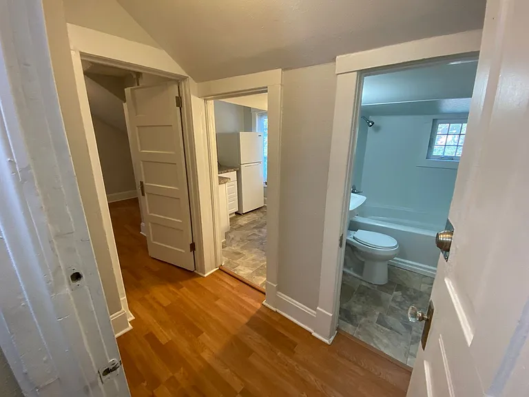 621 S Adams St — Photo 14