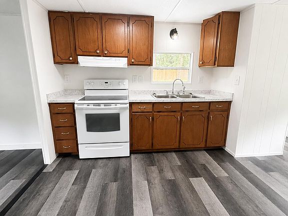 4th image of 359 Brown Ritter Loop