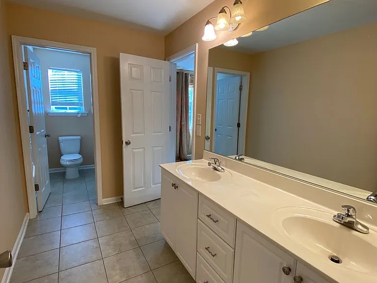 1002 Dorset Ln — Photo 26