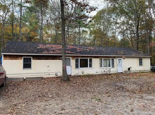 71 Depot Rd, Gray, ME 04039