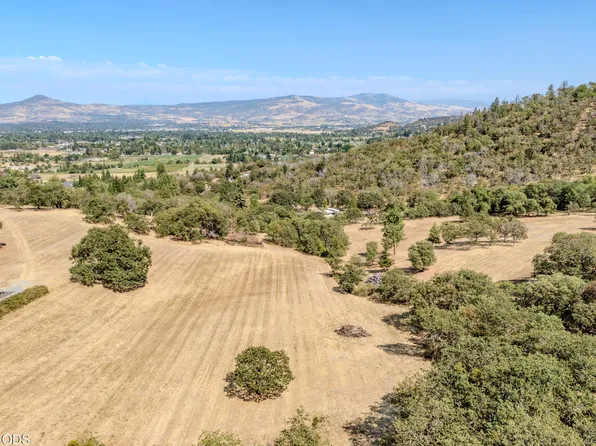 3571 S Stage Rd Lot 8, Medford, OR 97501