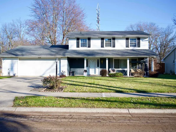 1928 Dominion Dr, Fort Wayne, IN 46815