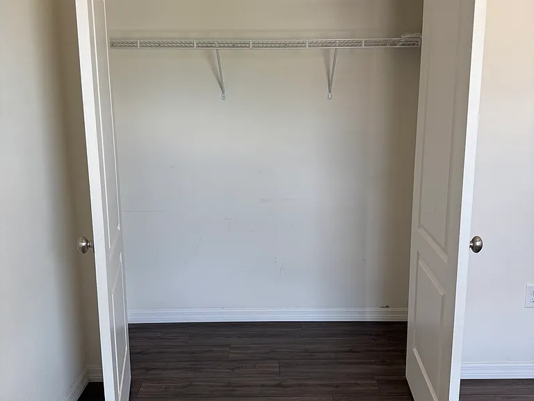 101 Misty Glen Ln — Photo 18