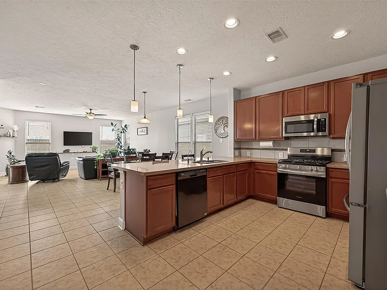 4418 Brinton Saddle Ln — Photo 8