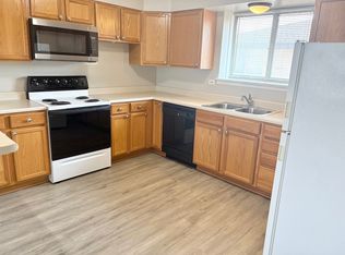 1003 Taft Ave APT 3A, Wheaton, IL 60189