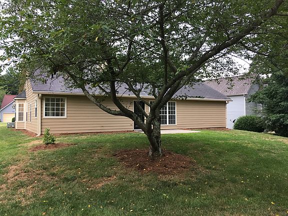 5th image of 3485 Shady Woods Cir