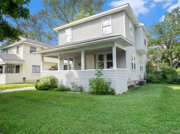 2008 Monteith St, Flint, MI 48504