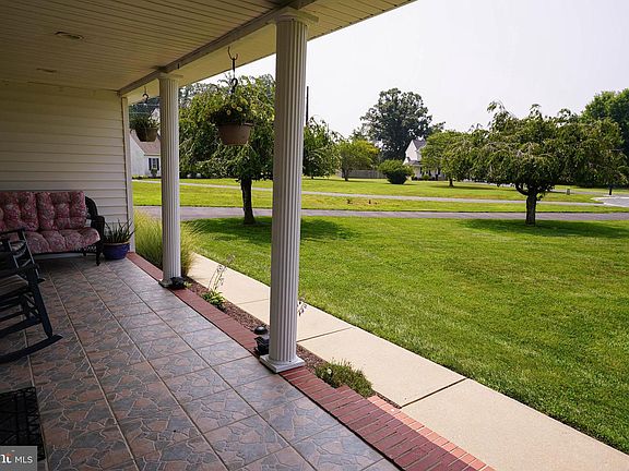 5th image of 27980 Craven Ct