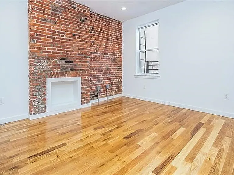 512 Park Ave #2F — Photo 5