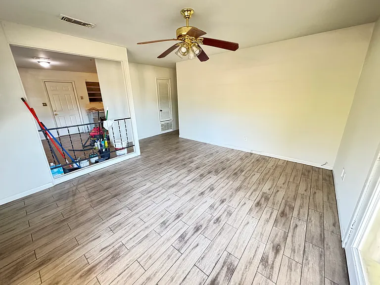 1307 Belair Rd — Photo 4