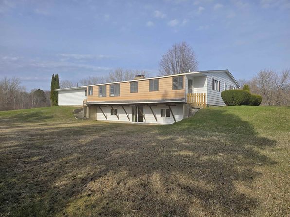 1063 N Mackinaw Rd, Linwood, MI 48634