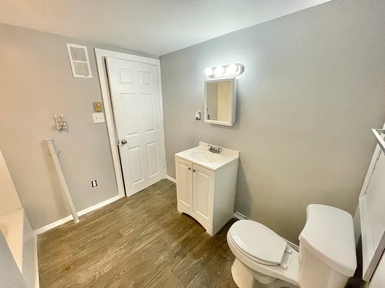 3 Sherman Ave #1 — Photo 6