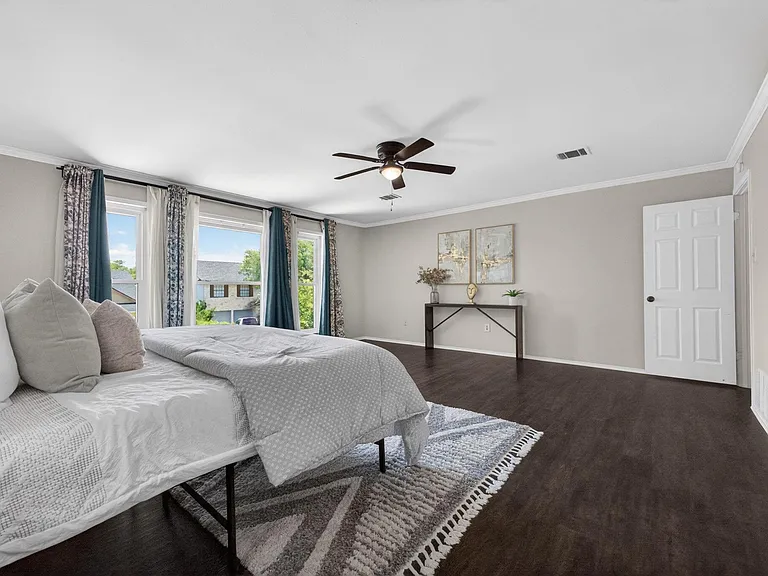 2712 Buckeye Trl — Photo 18