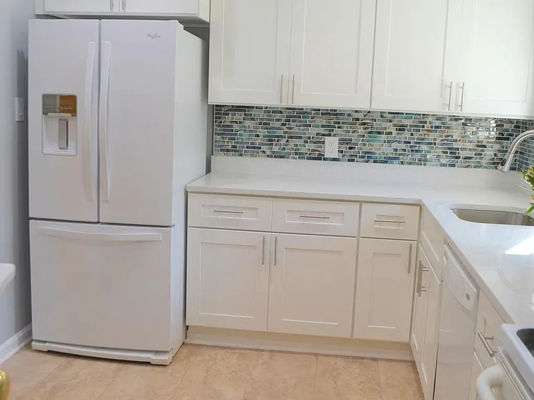 3809 Whispering Ln — Photo 2