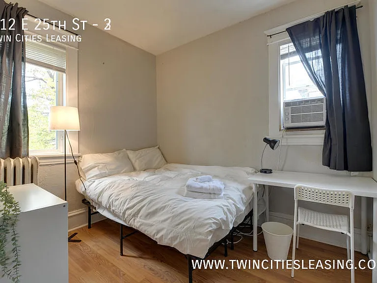 912 E 25th St #3 — Photo 80