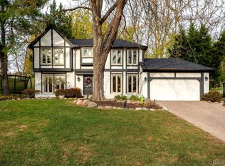 42672 Steepleview St, Northville, MI 48168