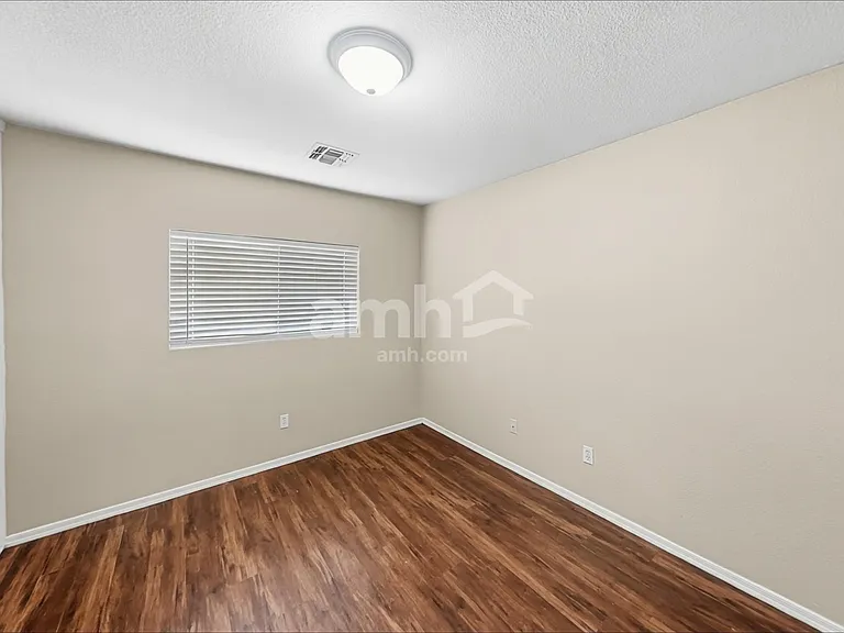 2256 E Hazeltine Way — Photo 15