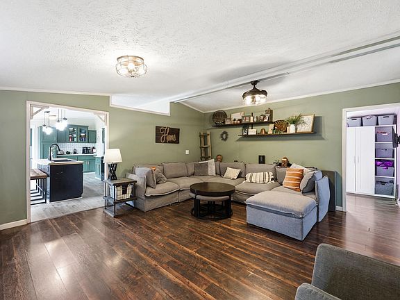 2nd image of 202 Adams Ln