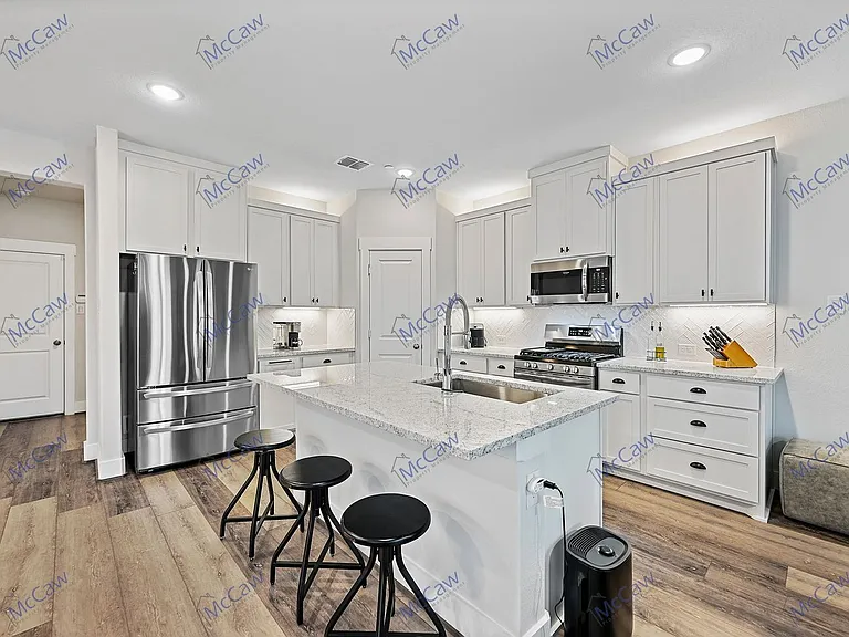 7741 Reis Ln — Photo 4