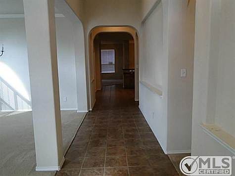 4th image of 1021 Cherry Hill Ln