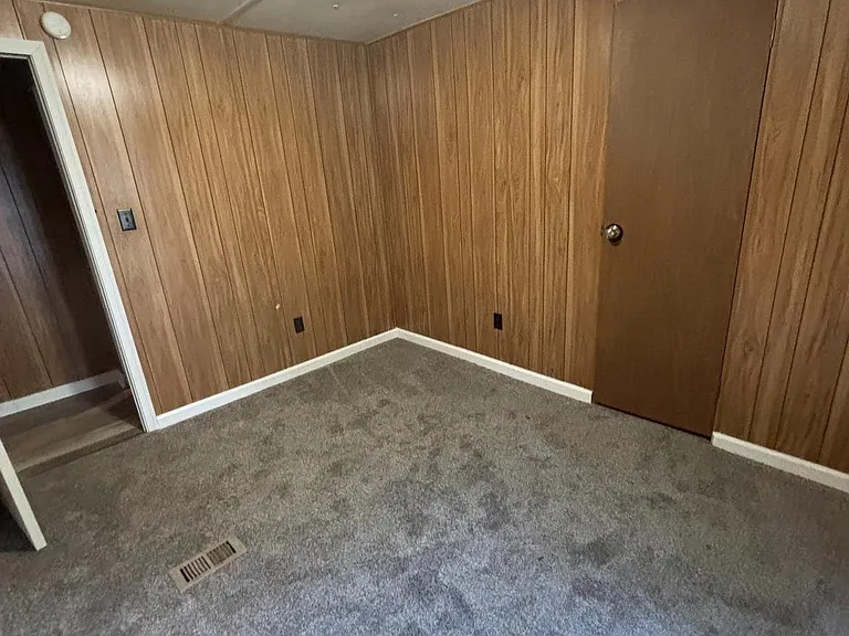 99 Monticello Dr — Photo 8