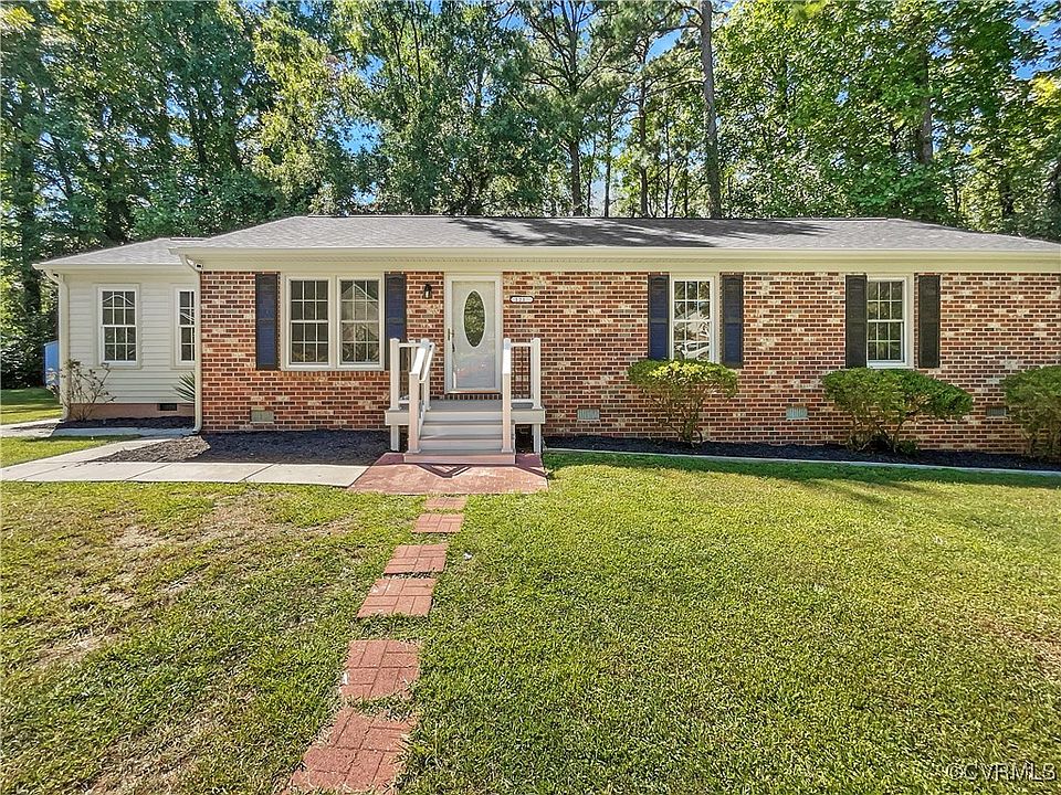 1st image of 1212 Amesbury Ln