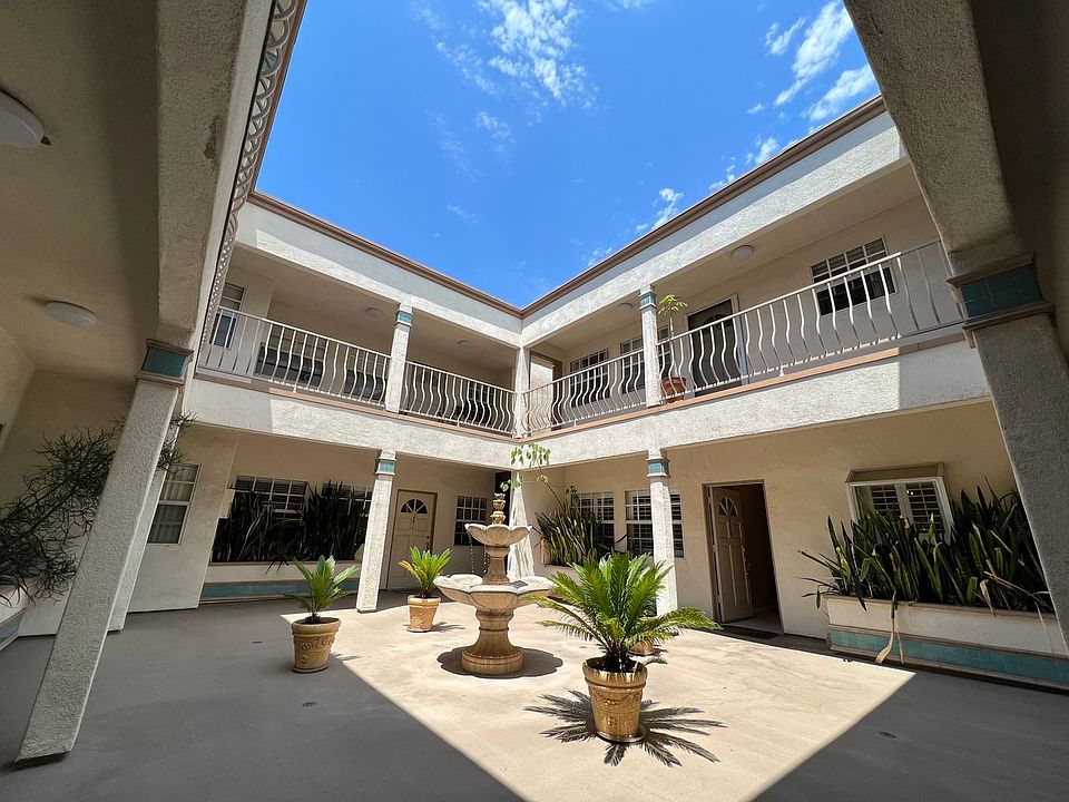 1st image of 1145 Roswell Ave APT 209