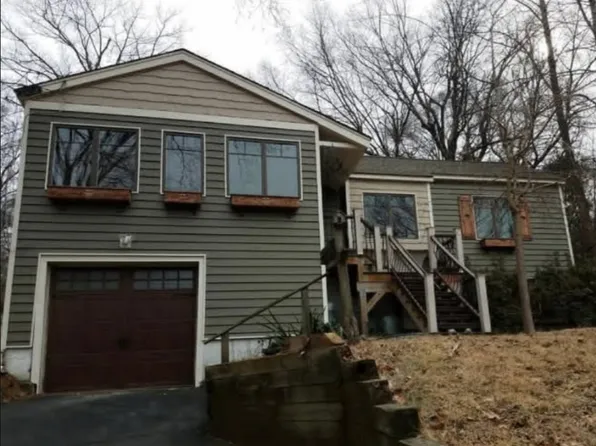 77 Woodlawn Rd, Sparta, NJ 07871