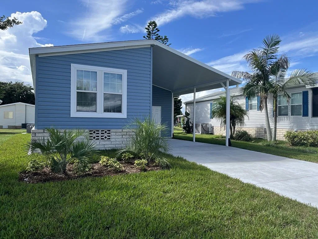 2 bed, 2.0 bath, 1094 sqft, $1,699 — Photo 1