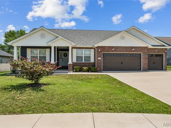 1413 Victoria Square Ct, O Fallon, IL 62269