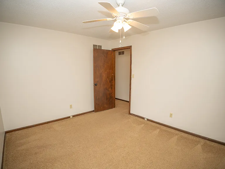 455 Hutton Ln #A — Photo 10