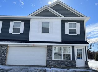 4802 Equine Trl, Woodbury, MN 55129
