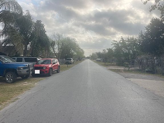 4th image of 323 Becerra Ave #R