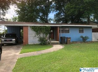 1609 Buena Vista Cir SE, Decatur, AL 35601