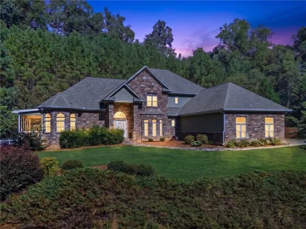 952 Thomas Rd, Canton, GA 30115